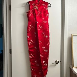 Vintage Qipao/Cheongsam “Mandarin Gown”